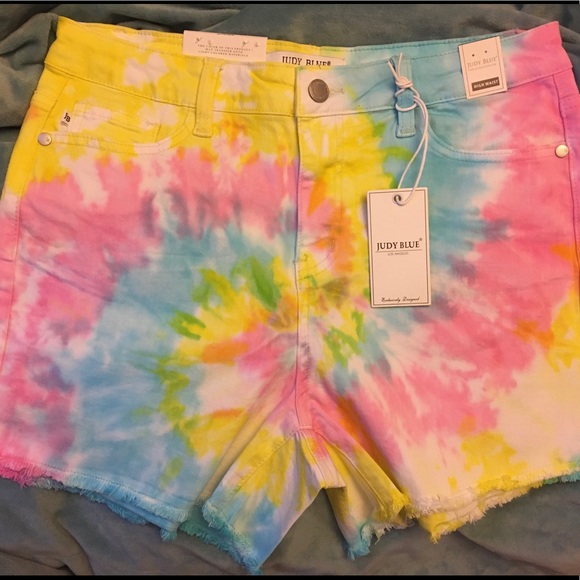 Judy Blue | Swirl Tie Dye High Waist Shorts 150082 - Picture 5 of 8